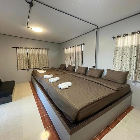 Srihome ยายศรีโฮมแอนแคมป์ปิ้ง Ban Don Tum Ngoại thất bức ảnh
