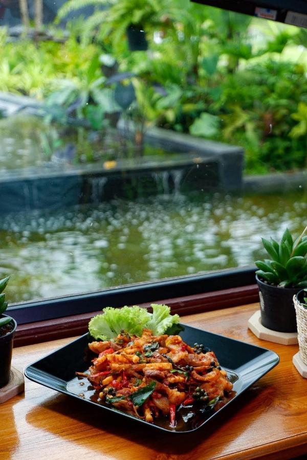 Srihome ยายศรีโฮมแอนแคมป์ปิ้ง Ban Don Tum Ngoại thất bức ảnh