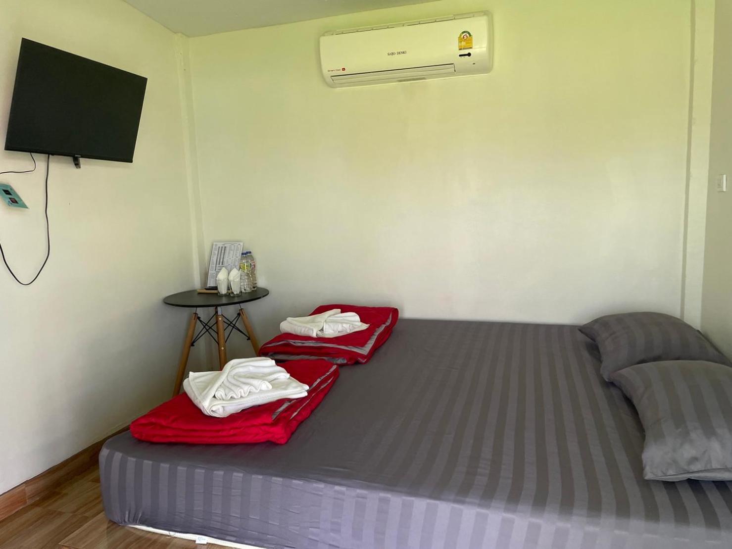 Srihome ยายศรีโฮมแอนแคมป์ปิ้ง Ban Don Tum Ngoại thất bức ảnh